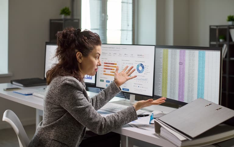 AI-Powered Compliance Reporting: Everything HR Leaders Need to Know